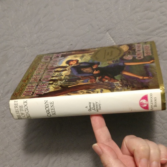 Nancy Drew #1 The Secret of the Old Clock (Applewood) - Picture 3 of 12